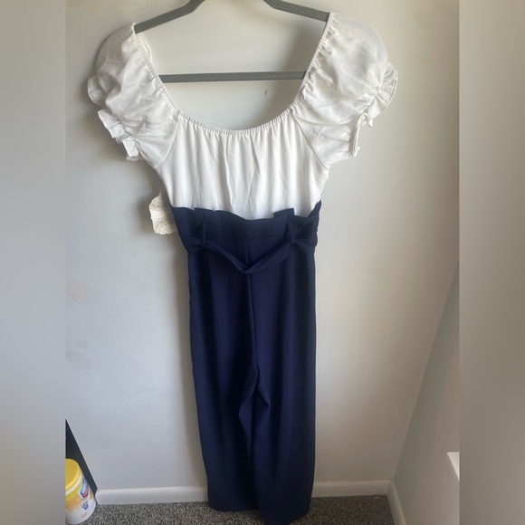 Altar’d state Jumpsuit NWT XS business casual navy and white poof sleeves (J) - Picture 6 of 6